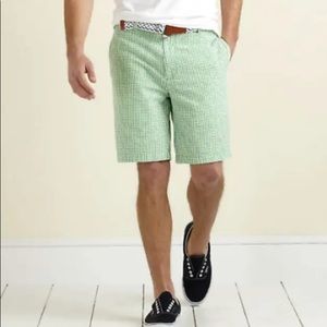 NWT Vineyard Vines Gingham shorts green SZ 28